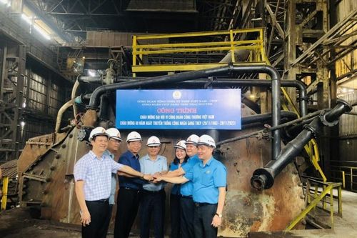 Gắn biển công trình 2 đơn vị thuộc Công đoàn Công ty CP Gang thép Thái Nguyên