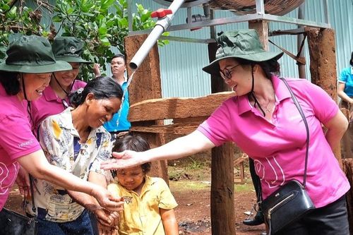 Trên 4,5 tỷ đồng 'Đồng hành cùng phụ nữ biên cương'