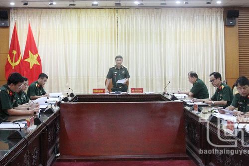 Ký hợp đồng thực hiện dự án đường tuần tra biên giới
