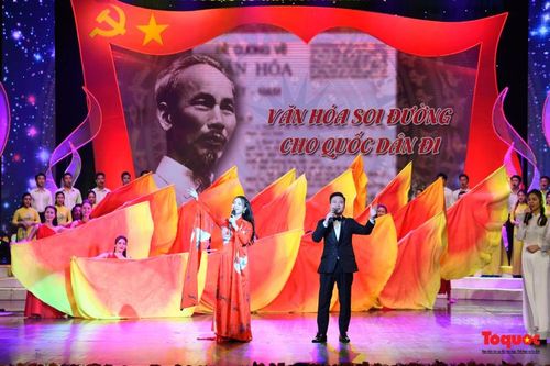 'Giai điệu Tổ quốc' tôn vinh thành tựu văn hóa
