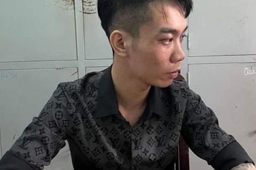 Đối tượng chặn đầu ôtô, đâm chết người đã ra đầu thú