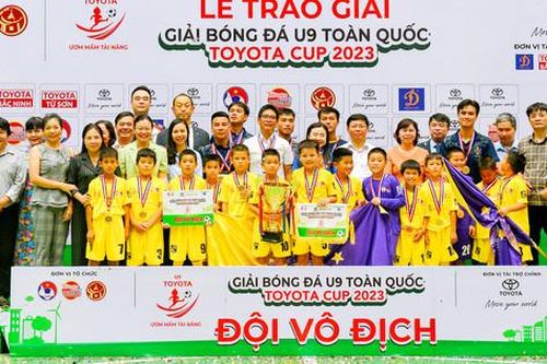 U9 Hà Nội đăng quang ngôi vô địch Giải bóng đá U9 toàn quốc Toyota Cup 2023.
