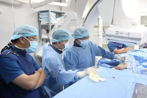Nhiều bệnh viện được trao giải thưởng vàng về điều trị đột quỵ