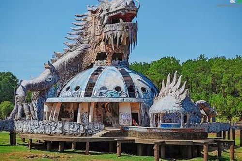 Công viên kinh dị ở Huế còn 'dị' đến bao giờ?