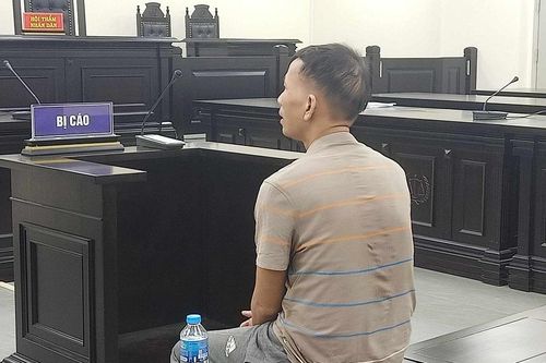 Phút nóng giận của người cha và nỗi buồn tủi, cay đắng của một gia đình