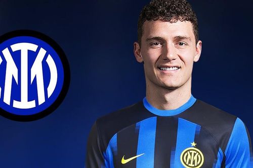 Inter tiếp tục hoàn thiện với Pavard