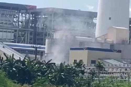 Bụi NM Nhiệt điện Hải Dương: Nhiều cơ quan giám sát...xe chở tro, xỉ vẫn chạy rầm rộ