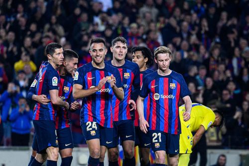 Tài chính khó khăn, Barca ra quyết định hy hữu