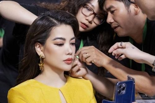 Miss Earth Vietnam 2023: Giám khảo Trương Ngọc Ánh nổi bật; Á hậu Thạch Thu Thảo huấn luyện kỹ năng catwalk