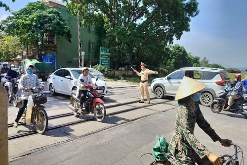 Tăng cường bảo đảm trật tự, an toàn giao thông đường sắt