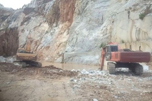 Học sinh lớp 5 tử vong trong công trường khai thác đá