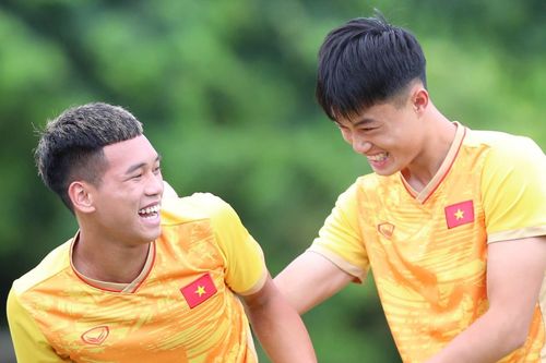 Văn Trường cười tươi, muốn 'xé lưới' U23 Malaysia