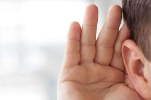 Từ dấu hiệu ù tai, nam thanh niên đột ngột bị điếc