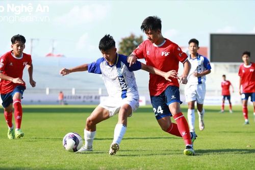 U15 Sông Lam Nghệ An trở thành cựu vương sau khi để thua U15 PVF