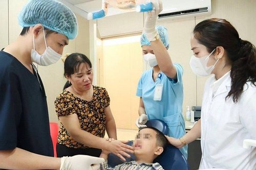Đắk Lắk: 30 trẻ bại não được khám, chữa bệnh về răng miễn phí
