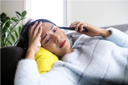 Đang còng lưng làm việc, tôi nhận được điện thoại của mẹ chồng cũ 'Về mẹ cho cả gia tài' dù đã ly hôn được 2 năm
