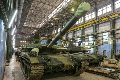 Trang bị hệ thống Afghanit cho xe tăng T-90M Proryv là nhiệm vụ bất khả thi