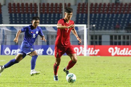 HLV U23 Việt Nam phê bình sao trẻ Hà Nội FC: 'Đá bóng chứ không phải đánh nhau'