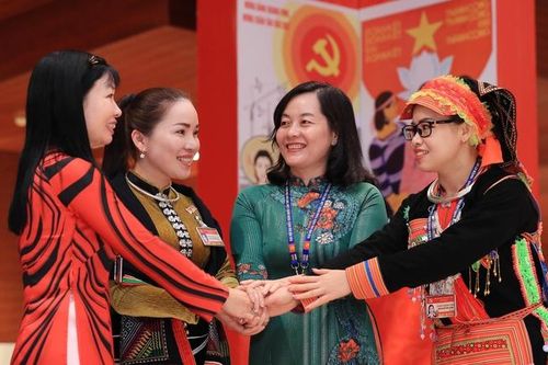 Những khoảng trống trong công tác cán bộ nữ, nâng cao quyền năng chính trị cho phụ nữ