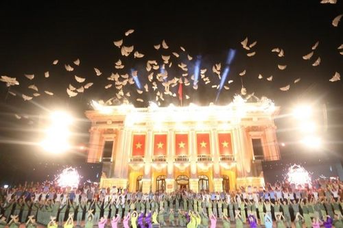 Đêm nhạc Văn Cao - Đàn chim Việt đang bay...
