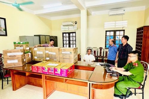 Lào Cai: Khởi tố, bắt tạm giam 3 đối tượng vận chuyển gần 170kg pháo hoa nổ qua biên giới