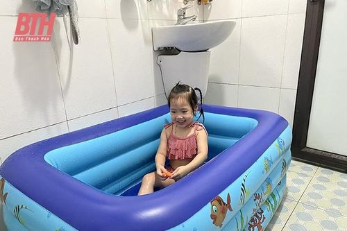 Lo ngại từ bể bơi phao mi ni