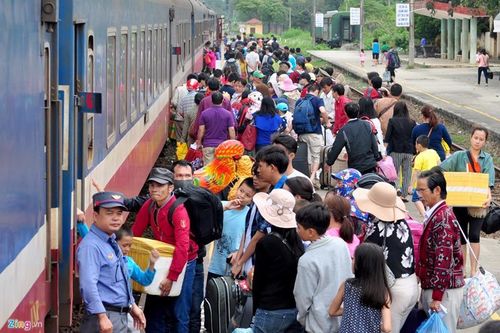 Phục hồi nhanh nhưng lỗ lũy kế 'ăn mòn' vốn, nhiều doanh nghiệp đường sắt chịu giám sát đặc biệt