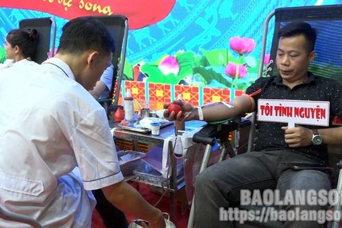 Lan tỏa phong trào hiến máu tình nguyện ở xã vùng ba