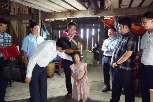 Sa Pa: Khẩn trương di dời 4 hộ dân ra khỏi khu vực nguy hiểm