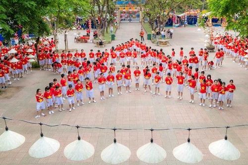 'Chạy trường' - Kỳ II: Cuộc đua mệt mỏi