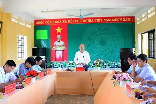 Phú Thuận cần không ngừng nâng cao chất lượng sinh hoạt chi bộ, gắn với các vấn đề thực tiễn