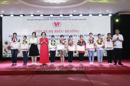 Lạng Sơn hỗ trợ 110 học sinh vượt khó
