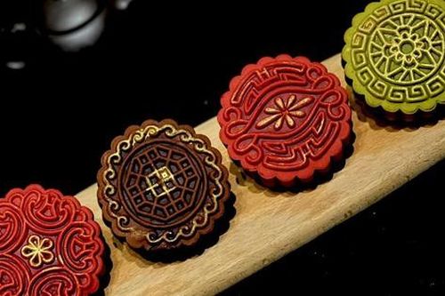 5 loại bánh Trung thu cao cấp nhân ngọt cực ngon, dùng làm quà biếu rất sang trọng