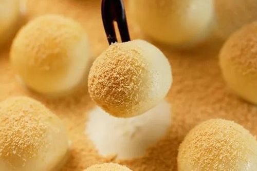 Chỉ vài bước đơn giản và nguyên liệu bình dân làm được món bánh thơm ngon vô cùng!