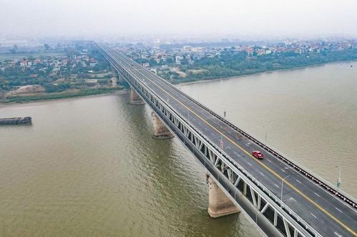 Phương tiện lưu ý: Cấm toàn bộ xe lưu thông trên tầng 2 cầu Thăng Long trong ba đêm