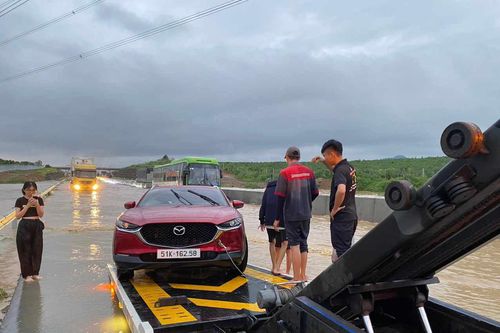 Cao tốc Phan Thiết- Dầu Giây ngập như sông: Bộ Giao thông phải chịu trách nhiệm toàn diện về chất lượng