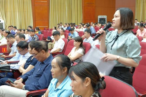 Bí thư, Chủ tịch huyện Phúc Thọ đối thoại, tháo gỡ khó khăn cùng nhân dân