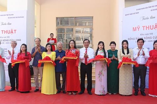 Khai mạc triển lãm mỹ thuật khu vực đồng bằng sông Cửu Long