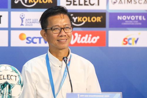HLV Hoàng Anh Tuấn hài lòng về các học trò sau chiến thắng 4-1