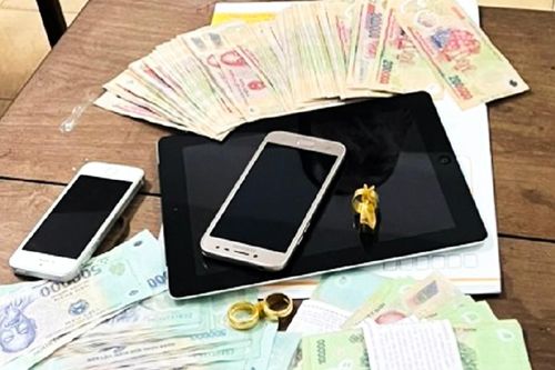 Con dâu lấy cắp tiền, vàng của nhà chồng rồi báo công an bị trộm đột nhập