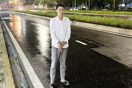 Hà Nội: Bắt kẻ giả vờ mua xe SH xin đi thử rồi bỏ trốn