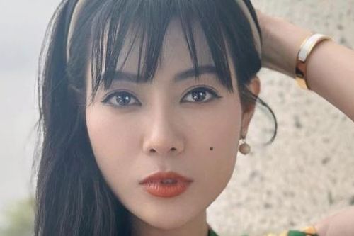 Sao Việt: 'Người đẹp Tây đô' Việt Trinh ngày càng tươi trẻ, Thanh Hương khoe sắc vóc gợi cảm