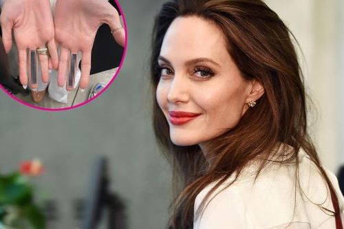 Hình xăm mới đầy bí ẩn của Angelina Jolie