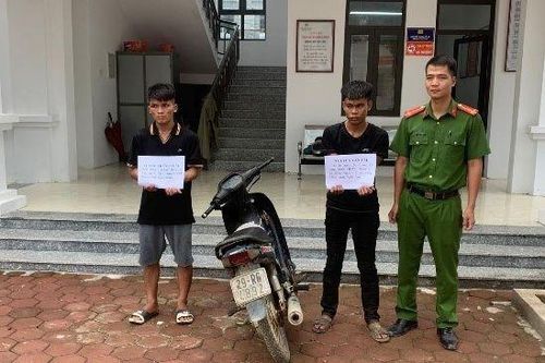 Vừa trộm xe máy thì gặp tổ tuần tra của Công an xã