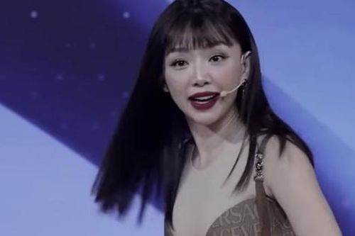 Madame Vịt là ca sĩ Khánh Linh, nhưng bị loại khỏi Ca sĩ mặt nạ