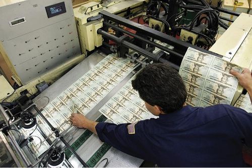 Kỳ 2: Đồng USD từ kỷ nguyên tiêu chuẩn vàng sang kỷ nguyên tiêu chuẩn dầu mỏ