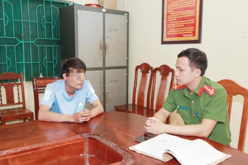 Cướp dây chuyền bạc của 2 cháu nhỏ để lấy tiền mua ma túy