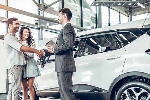 Người Mỹ phải đối mặt với giá xe ô tô ngày càng tăng