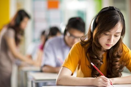 Dự kiến xem xét lại việc miễn thi tốt nghiệp THPT môn Ngoại ngữ bằng IELTS