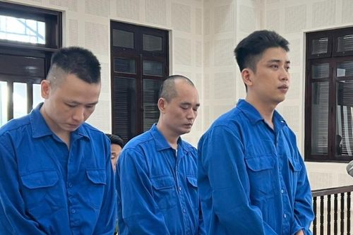 Hai anh em ruột ngồi tù sau khi ra tay 'cứu mỹ nhân'